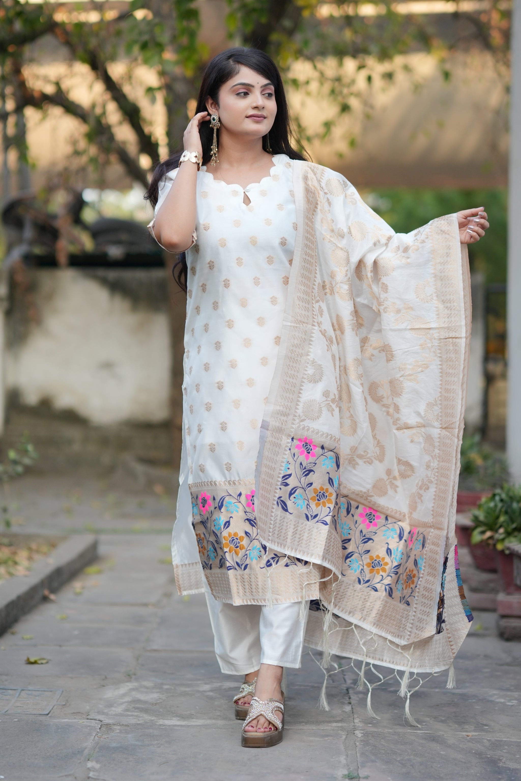 Women Ethnic Motifs Regular Pure Cotton Kurta with Trousers & With Dupatta