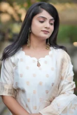 Festive Woven Gold Banarasi-Style Salwar Kameez Set in White - Image 5