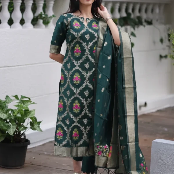 Elegant Bottle Green Jacquard Kurta Set with Woven Dupatta