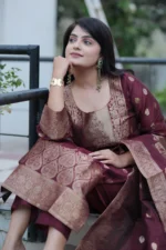 Festive Special Maroon Woven Kurti Set with Dupatta - Image 5