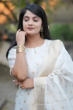 Classic Ivory Jacquard Work Suit - Image 3