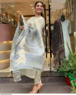 Women's Off White Jacquard Woven Kurta Pant with Designer Jacquard Dupatta Set - Image 5