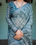 Deep Teal & Indigo Linen  Saree with Traditional Motif Print - Image 4